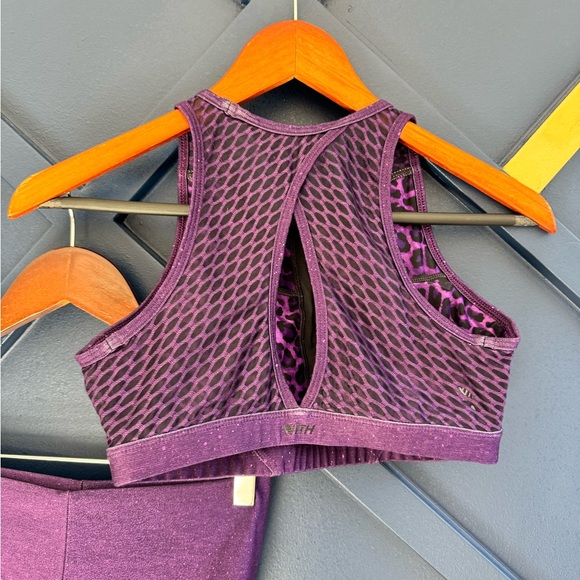 Peloton Sundays with Love SET - Picture 7 of 9